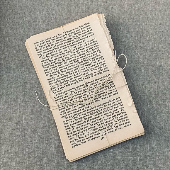 Vintage Paper 50-Page Bundle from Vintage copy of “Gone With the Wind” - Picture 5 of 5